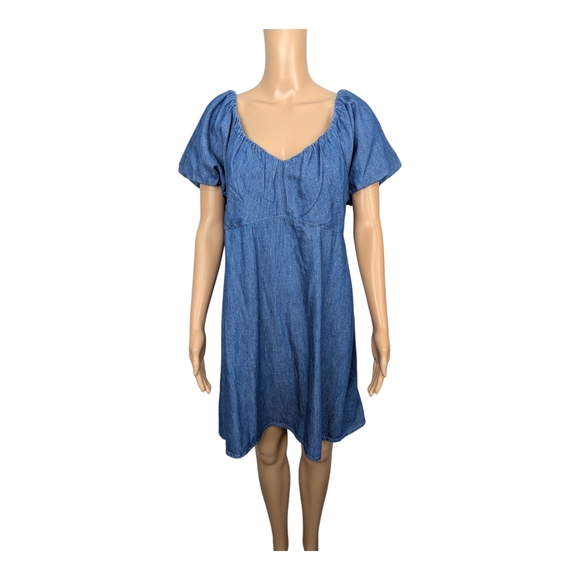 Old Navy Dresses & Skirts - Old Navy Flutter-Sleeve Mini Swing Denim Dress L